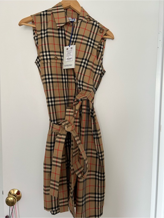 Burberry Dresses & Skirts - Burberry Tan Check Sleeveless Midi Shirt Dress